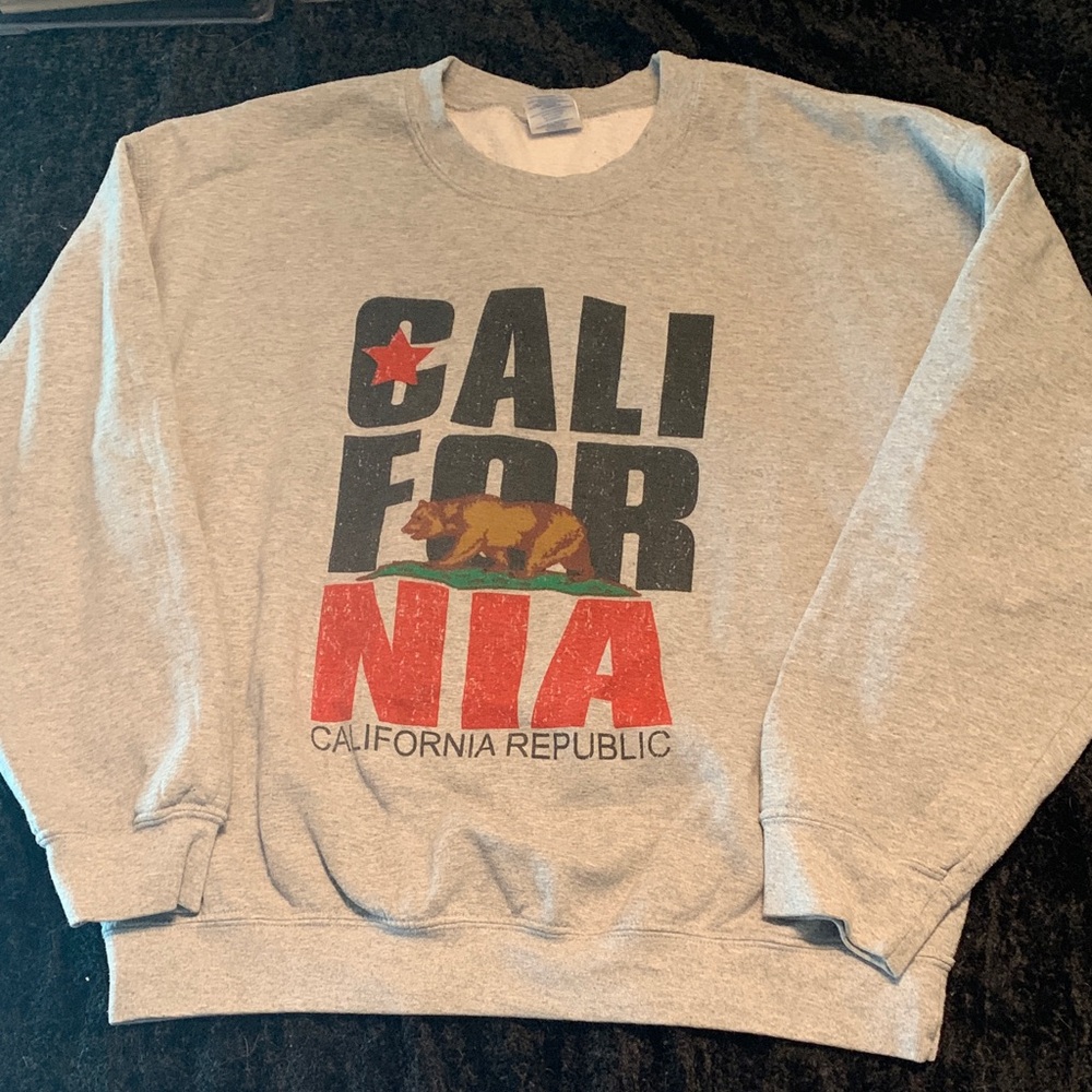 Gildan California Republic Gray Crewneck Sweater size L